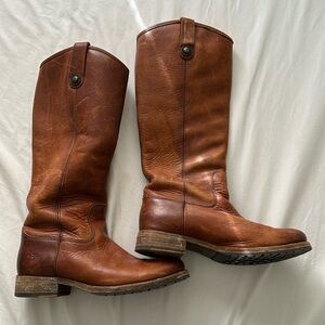 Frye Melissa Button 2 boots in Cognac - Size 6